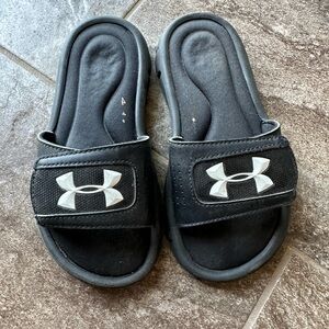 Boys Youth Under Armour Slides